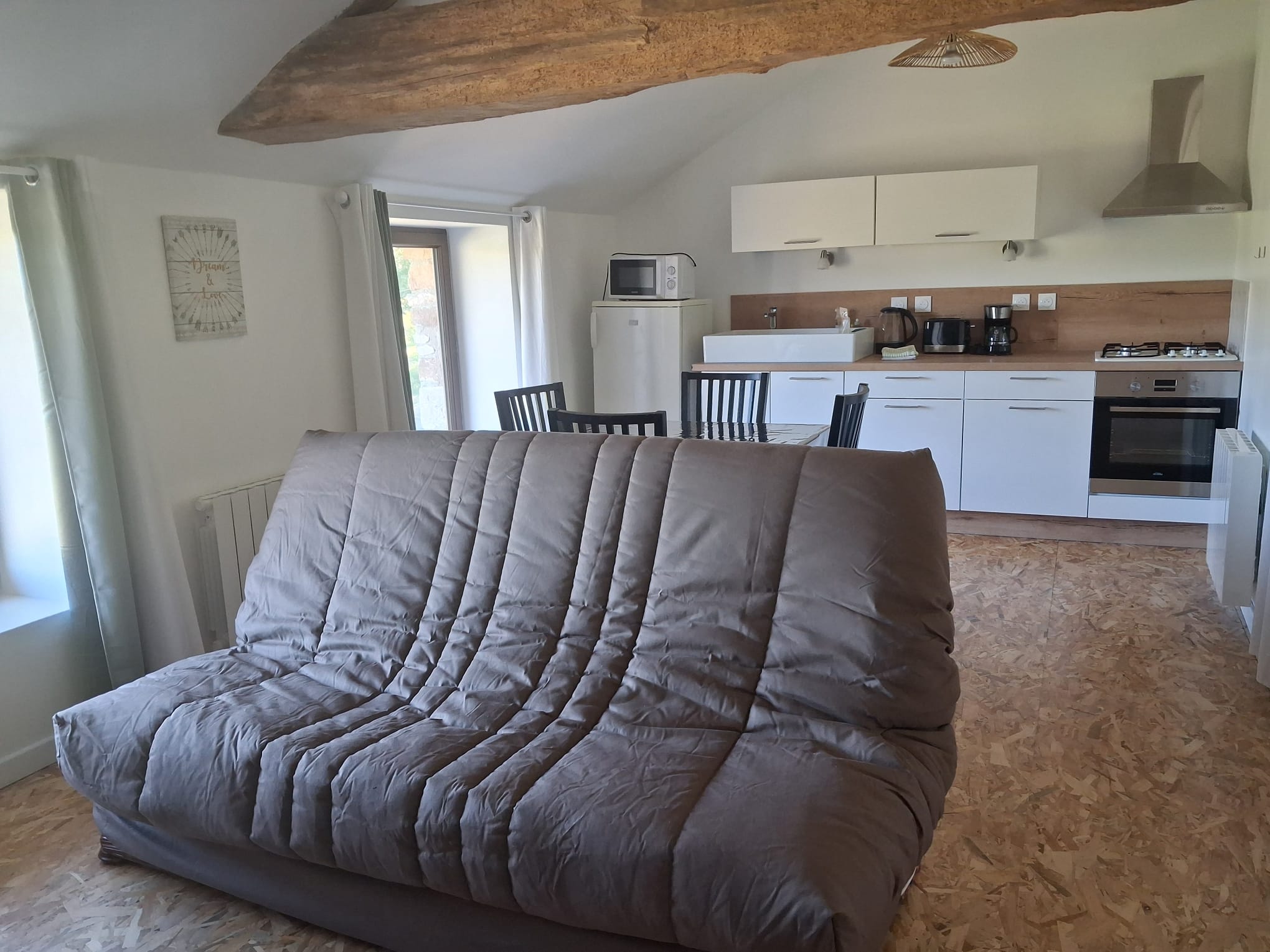 Salon du gîte Faucon Crécerelle